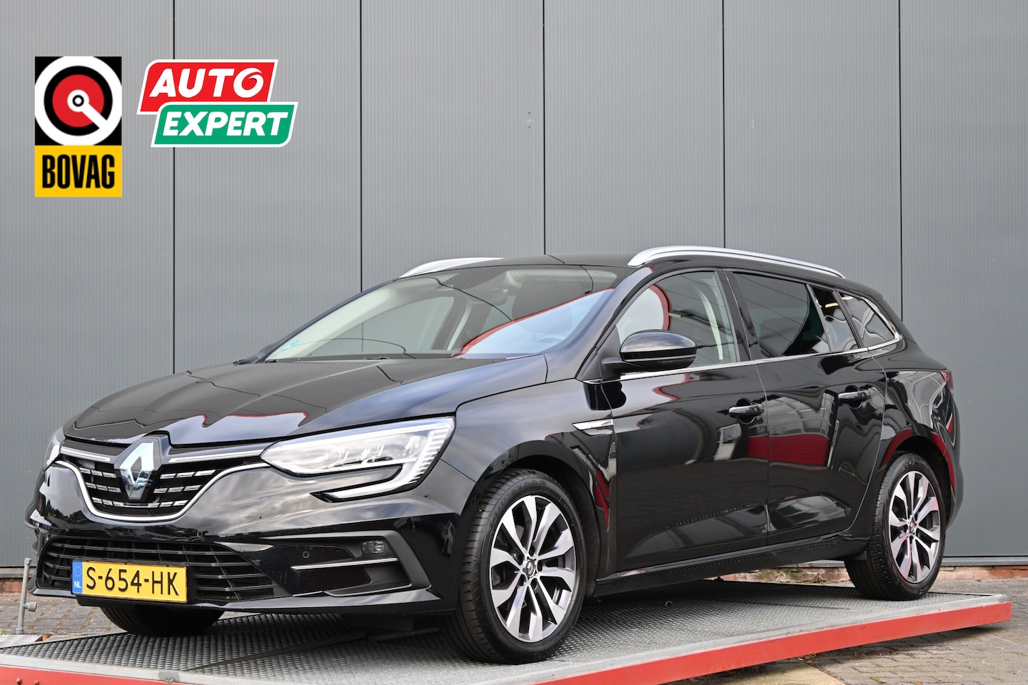 Renault Mégane Estate - 1.3 TCe 140 Techno trekhaak - AutoWereld.nl