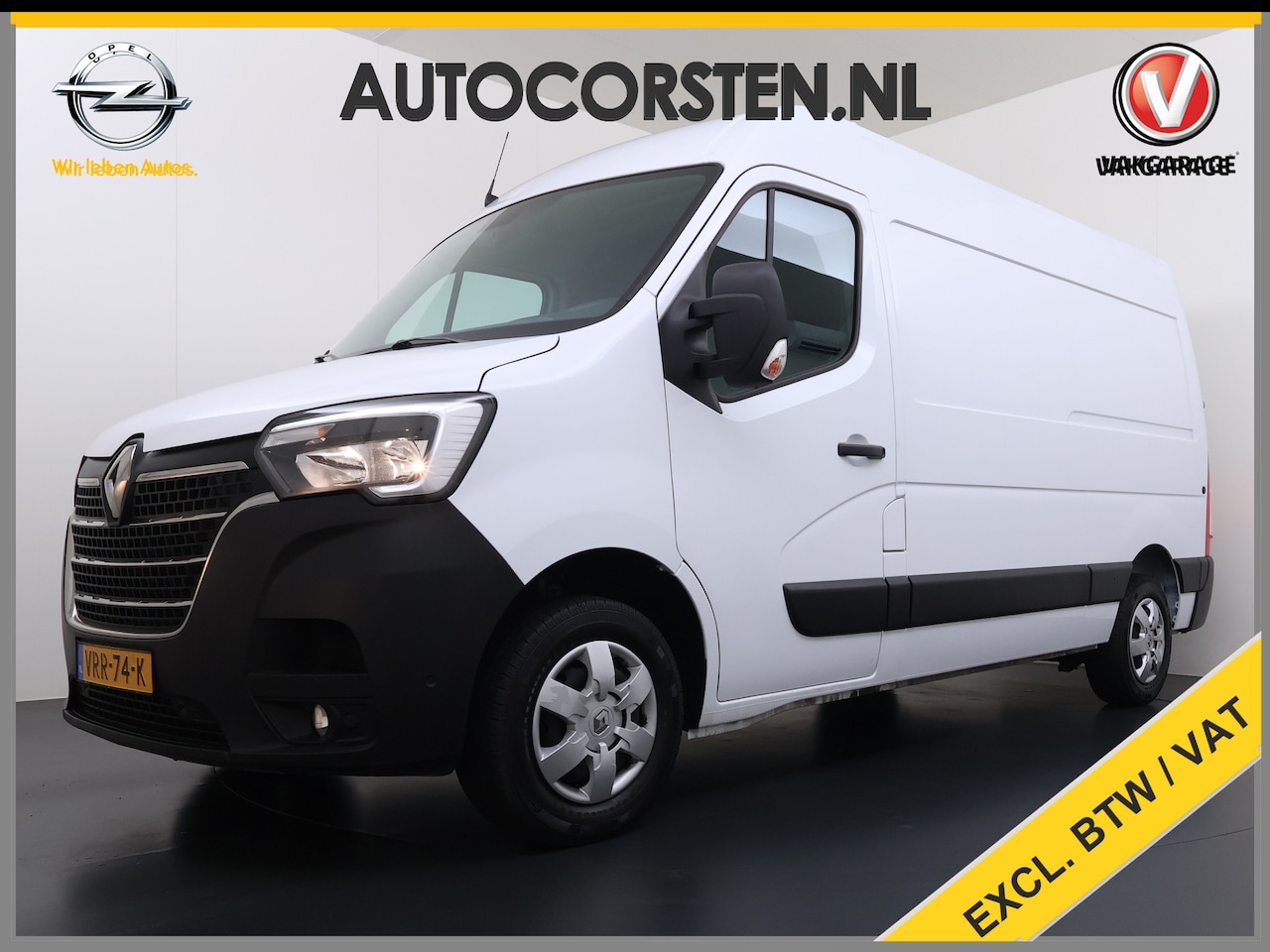 Renault Master - T35 2.3 dCi 150 L2H2 Camera Navi Dab Trekhaak Lane-dep. Treeplanken Apple/Android CruiseCo - AutoWereld.nl