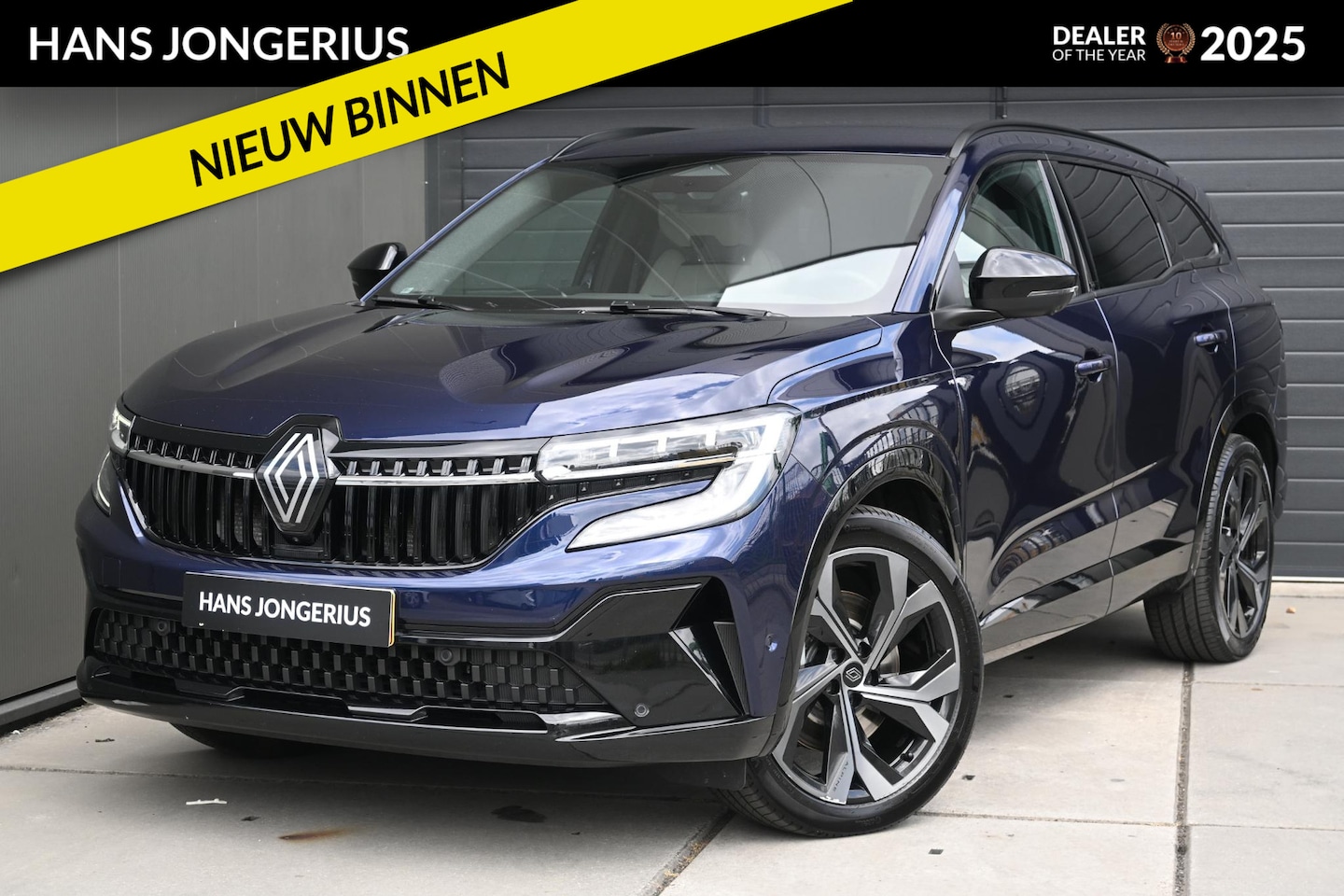 Renault Espace - E-Tech full hybrid 200 iconic | 7 PERSOONS | TREKHAAK | 360 CAMERA | STUUR/STOELVERWARMING - AutoWereld.nl