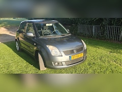 Suzuki Swift - 1.3 Shogun
