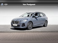 BMW 2-serie Active Tourer - 225e xDrive | M-Sport / Panorama dak / 18 Inch / Stoelverwarming / Alarm Klasse 3 /Achteru