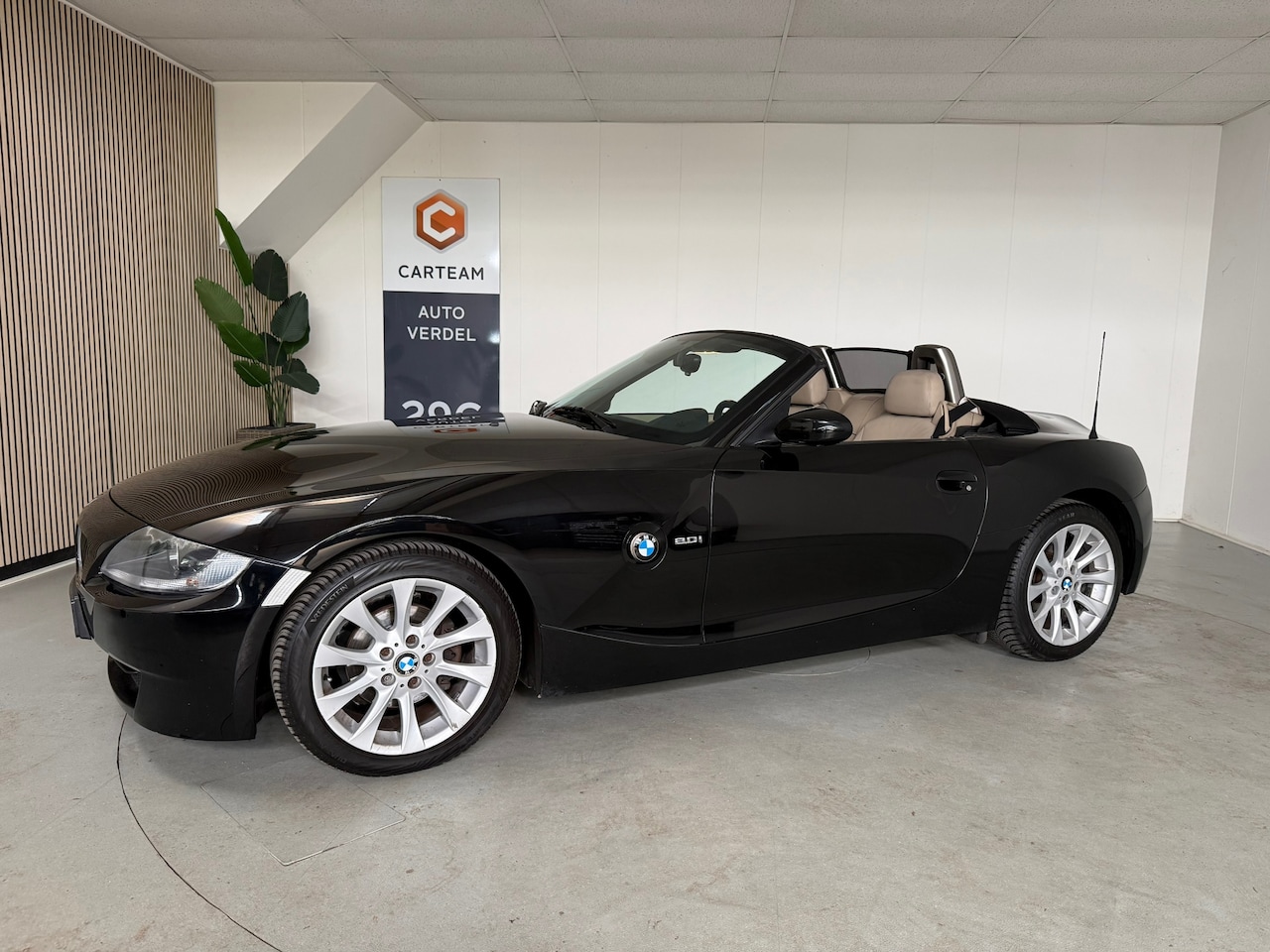 BMW Z4 Roadster - 2.0i Airco, LMV, Winscherm, Leder - AutoWereld.nl