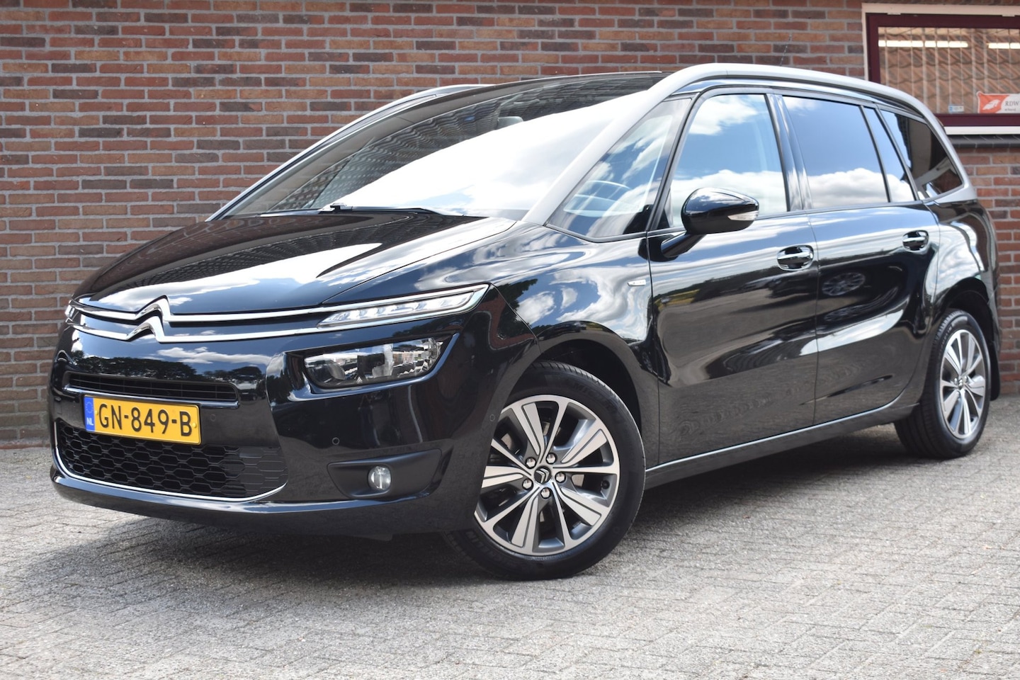 Citroën Grand C4 Picasso - 1.6 e-THP Exclusive '15 7 Persoons Navi Clima Cruise Inruil mogelijk - AutoWereld.nl