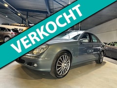 Mercedes-Benz E-klasse - 200 K. Elegance/Dealer onderhouden/Apk nieuw bij aflevering