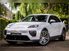 Porsche Macan - 4 100 kWh Pano Luchtvering Sport Chrono Matrix Passenger Display