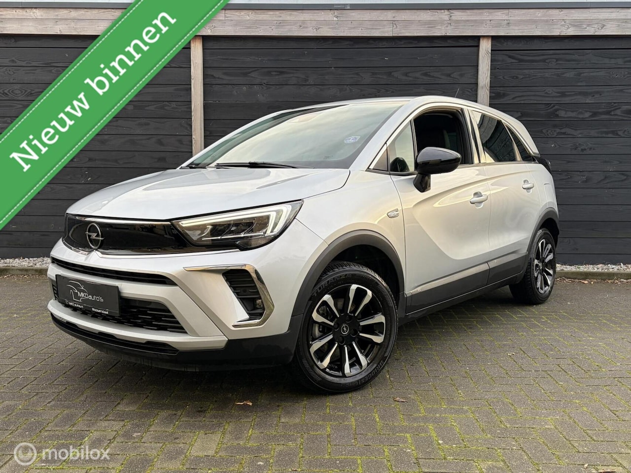 Opel Crossland - 1.2 Turbo Business Elegance 1.2 Turbo Business Elegance - AutoWereld.nl