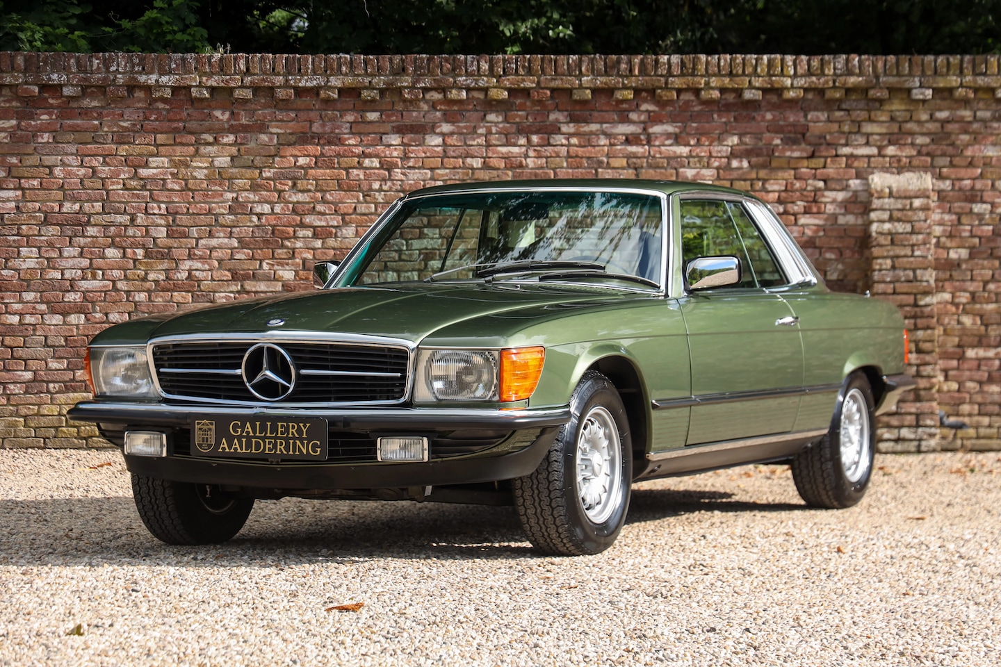 Mercedes-Benz SLC - 280 "Completely green-colored" "Completely green-colored" - Presented in  Cypress Green ov - AutoWereld.nl