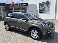 Peugeot 3008 - 1.2 PureTech Active Navi Carplay Trekhaak Parkeersensoren