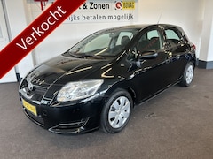 Toyota Auris - 1.4-16V Terra | Airco | Nederlands geleverd | 5deurs | Radio/MP3