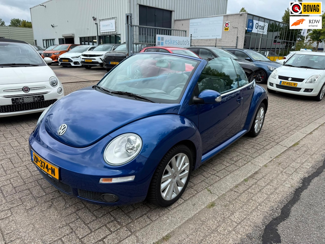 Volkswagen New Beetle Cabriolet - 2.0 Trendline 2.0 Trendline, Automaat, Leder, Airco, APK 04-27 - AutoWereld.nl
