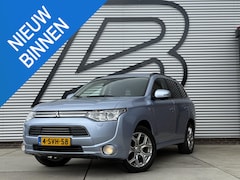 Mitsubishi Outlander - 2.0 PHEV instyle 2e Eigenaar|Pano|Trekhaak|Stoelverw|Camera|Cruise|Clima|Navi|Elek achterk