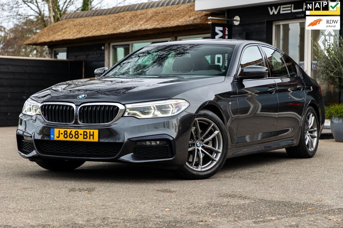 BMW 5-serie - 520i High Executive Edition I M-Sport I schuifdak I 1 ste eigenaar I comfortsoel I - AutoWereld.nl