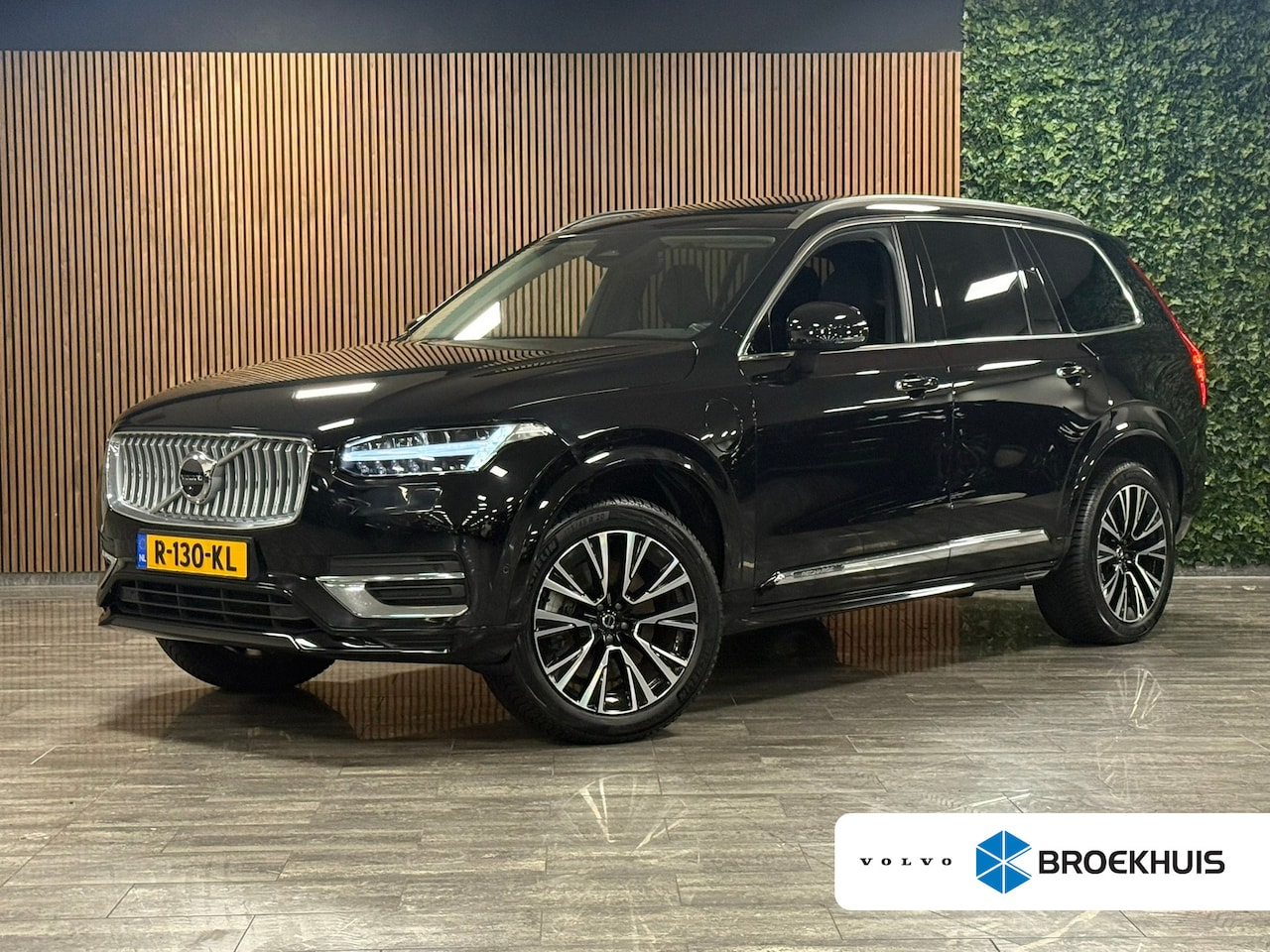 Volvo XC90 - T8 AWD Recharge Plus Bright Long Range | Trekhaak | 360° Camera | Harman Kardon | All Seas - AutoWereld.nl