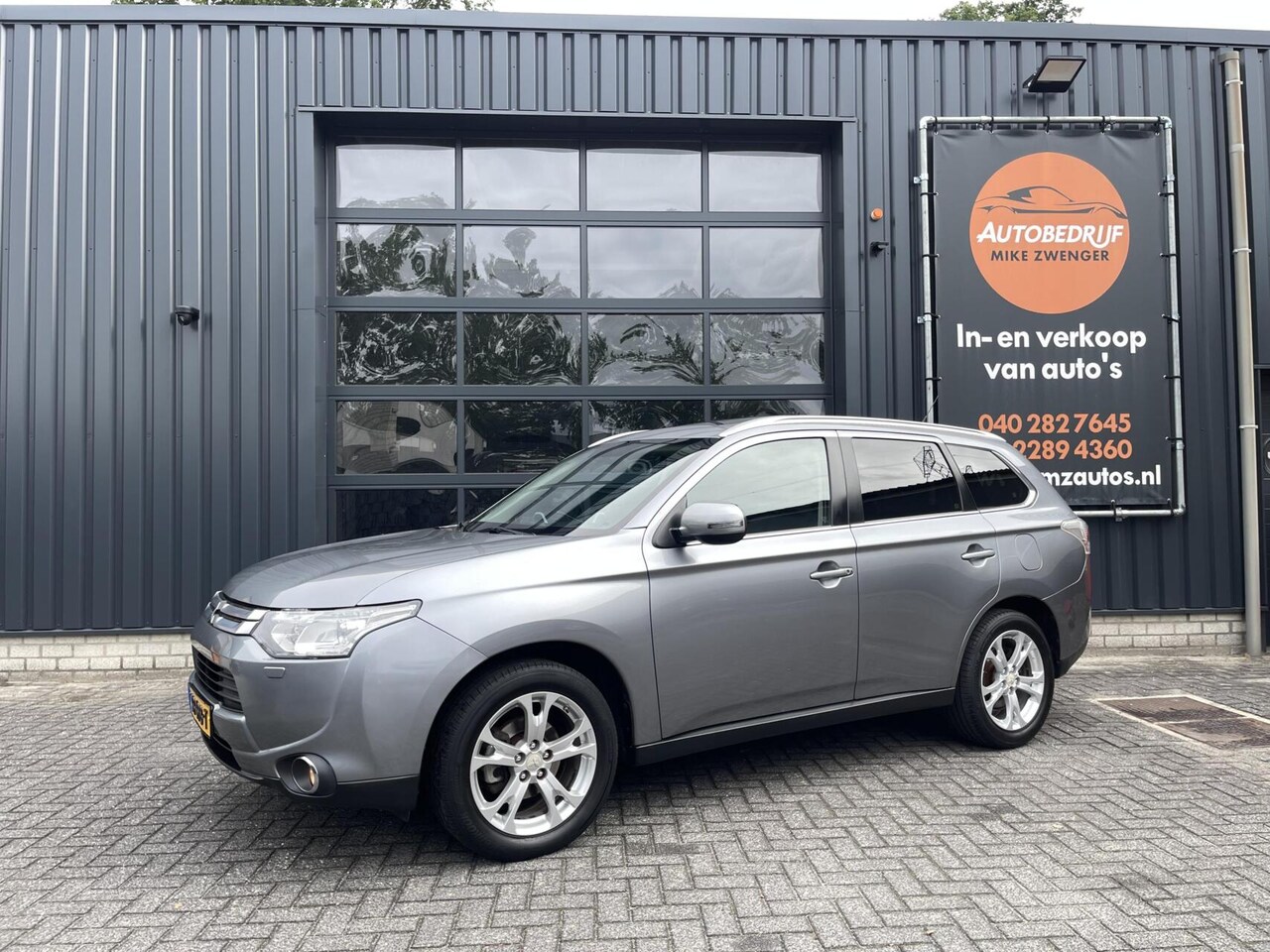 Mitsubishi Outlander - 2.0 Instyle AUT. 7-PEROONS|LEER|TREKHAAK|CAMERA|SCHUIFDAK|STOELVERWARMING|ROCKFORD FOSGATE - AutoWereld.nl