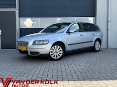 Volvo V50 - 1.8 Momentum | Leder | Trekhaak | Lichtmetaal | Climate | Cruise