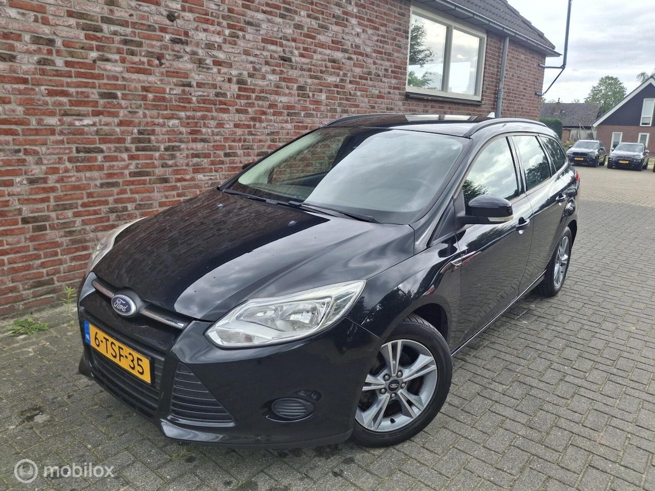 Ford Focus Wagon - 1.0 EcoBoost Trend 1.0 EcoBoost Trend - AutoWereld.nl