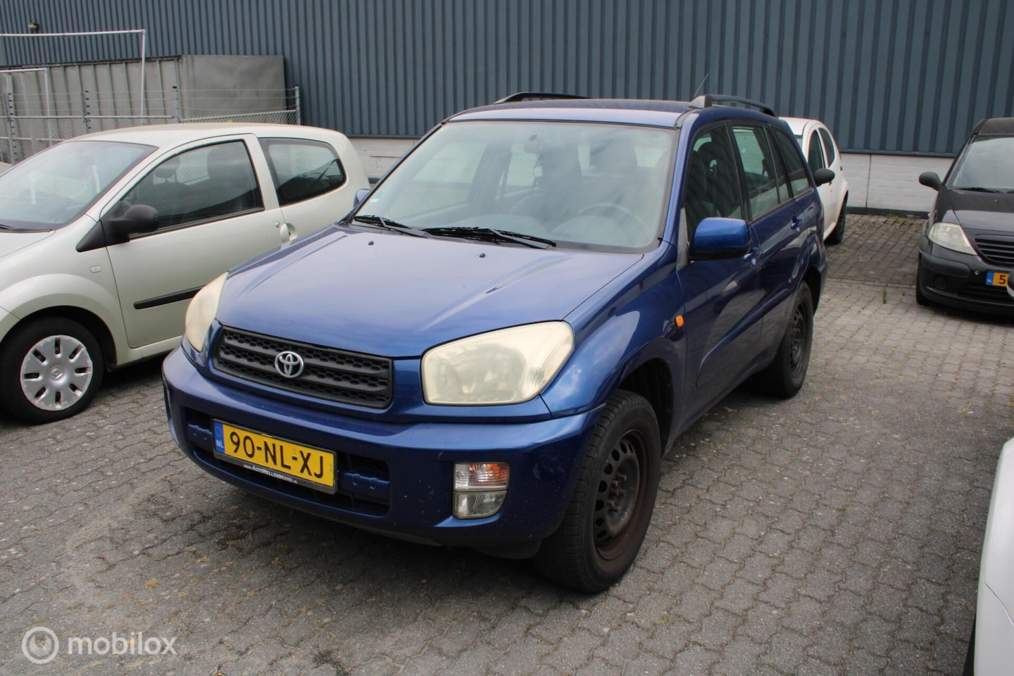 Toyota RAV4 - 1.8-16V VVT-i Luna 1.8-16V VVT-i Luna - AutoWereld.nl