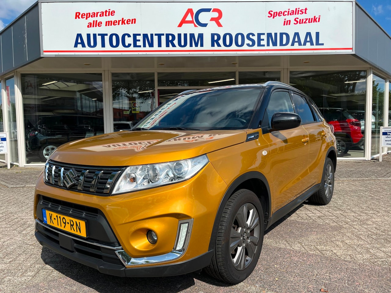 Suzuki Vitara - 1.0 Boosterjet Select TREKHAAK / Cruise / Clima / Navi / Carplay - AutoWereld.nl