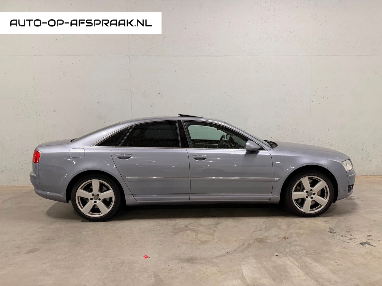 Audi A8 - 6.0 quattro W12 Dak Leer Bose Japan - AutoWereld.nl