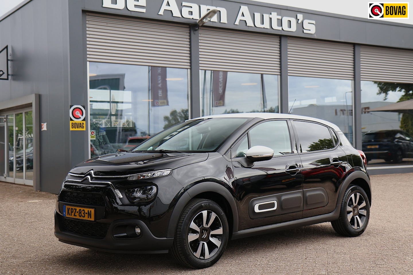 Citroën C3 - 1.2 PureTech Max Camera Keyless Navi Stoelverwarming - AutoWereld.nl