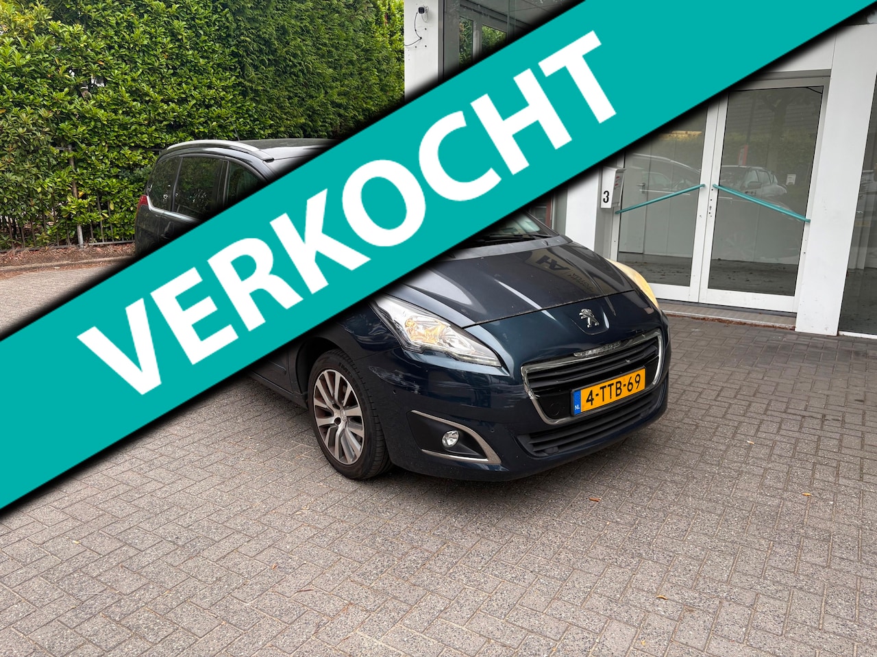Peugeot 5008 - 1.6 THP Allure|7pers|Pano|Trekhaak|PDC|NAP - AutoWereld.nl