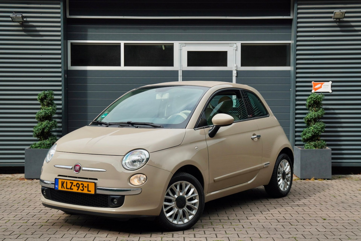 Fiat 500 C - 1.2 Lounge CAPPUCCINO BEIGE DAK CLIMA PDC - AutoWereld.nl