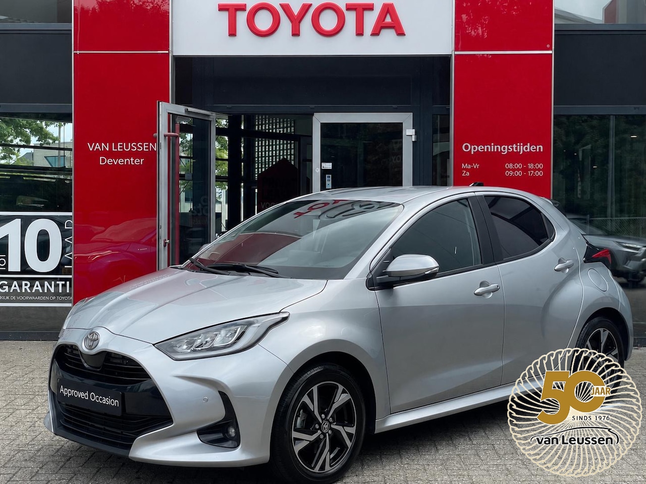 Toyota Yaris - 1.5 Hybrid 115 Dynamic PLUS STOEL/STUUR VERWM. BLIND SPOT CLIMA/CRUISE CONTROL APPLE CAR P - AutoWereld.nl