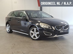 Volvo V60 - 2.0T Momentum Automaat (Org NL/ACC/Dealerhistorie)