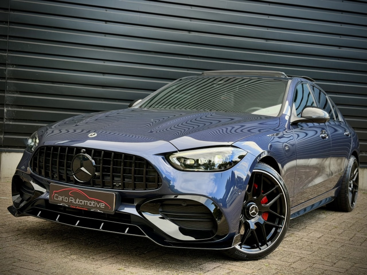 Mercedes-Benz C-klasse - 300 e AMG C63 PANO|MEMORY|HUD|360|BLINDSPOT VOL! - AutoWereld.nl