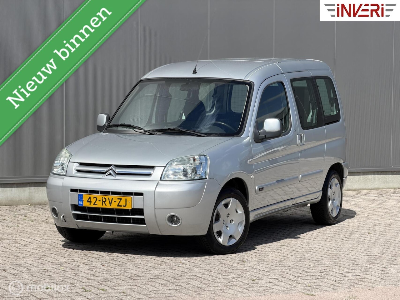 Citroën Berlingo - combi 1.6i | Rolstoelbus! | Luchtvering | Mindervalide - AutoWereld.nl