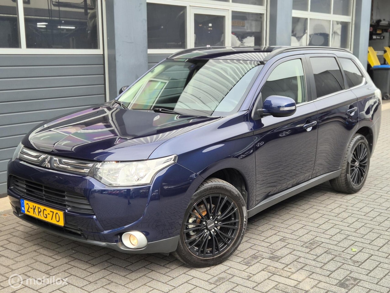 Mitsubishi Outlander - 2.0 Intense Automaat | XENON | NAVI | PDC | - AutoWereld.nl