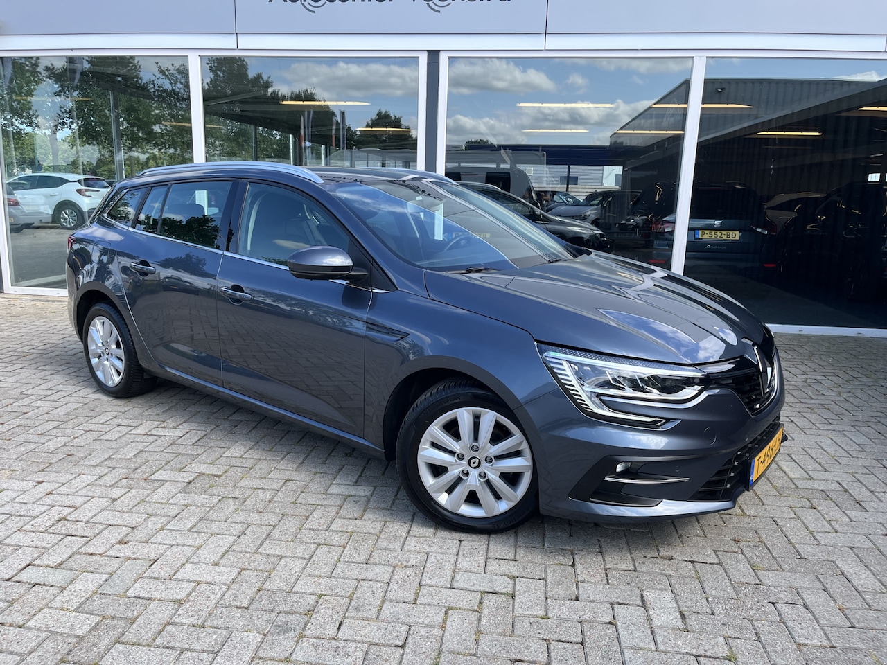 Renault Mégane Estate - 1.3 TCe 140 Equilibre Trekhaak 17kg / Led / Cruise / Clima / Carplay - AutoWereld.nl