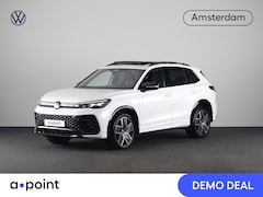 Volkswagen Tiguan - 1.5 eHybrid R-Line Edition 204PK | Automaat (DSG) | Black Style | Panoramadak | 20 Inch