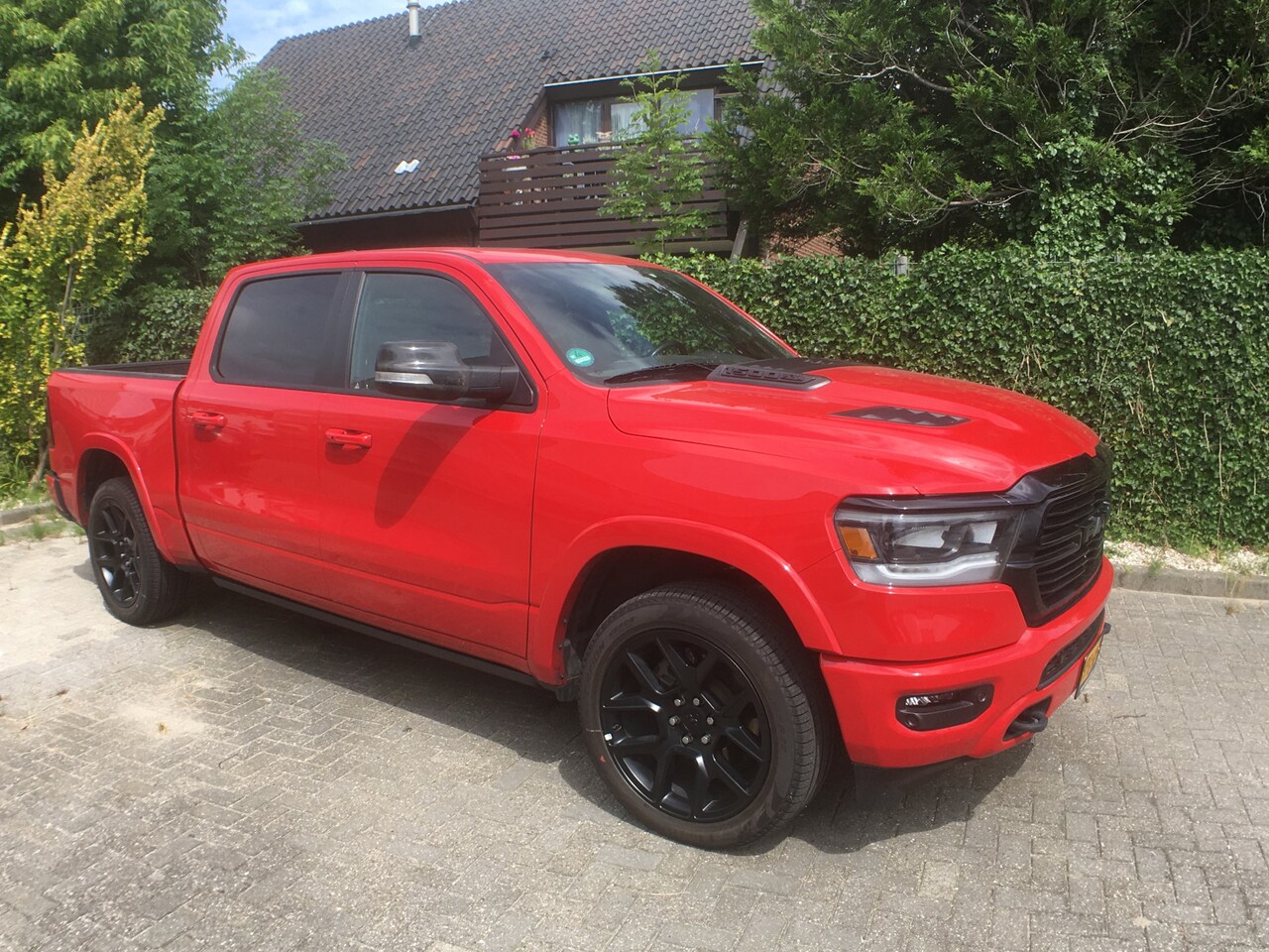 Dodge Ram 1500 - 5.7 V8 4x4 Crew Cab Laramie sport Luchtvering, Panoramadak. Tachograaf, Trekhaak, Navi, ha - AutoWereld.nl