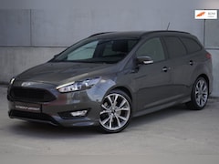 Ford Focus Wagon - 1.5 ST-Line 182pk Automaat, Navigatie, Sync