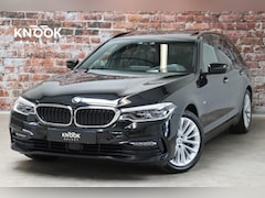 BMW 5-serie Touring - 530i xDrive High Executive Sport Line Automaat / Navigatiesysteem Professional / Panoramad