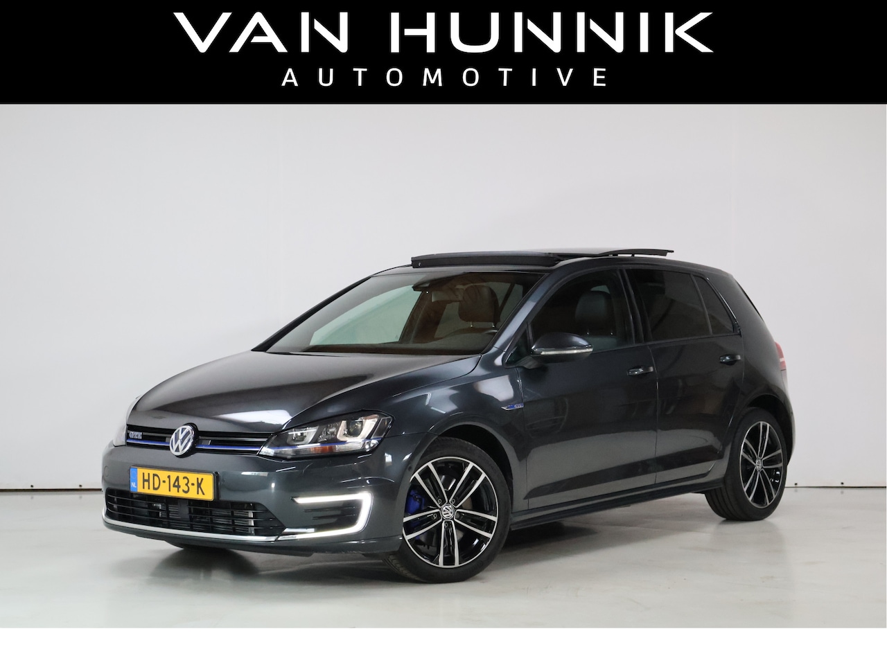 Volkswagen Golf - 1.4 TSI GTE Pano | Camera | Leer | Acc | Keyless | Dab - AutoWereld.nl