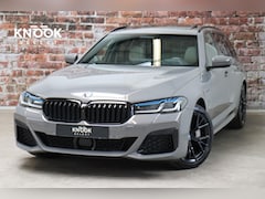 BMW 5-serie Touring - 530e xDrive High Executive M Sport Pakket Automaat / Live Cockpit Professional / Driving A