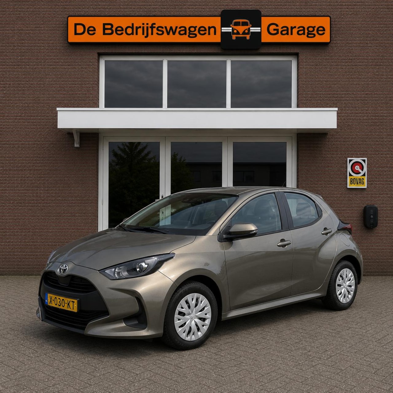 Toyota Yaris - 1.5 VVT-i Active | Apple CarPlay | Achteruitrijcamera | Cruise Control | Airconditioning - AutoWereld.nl