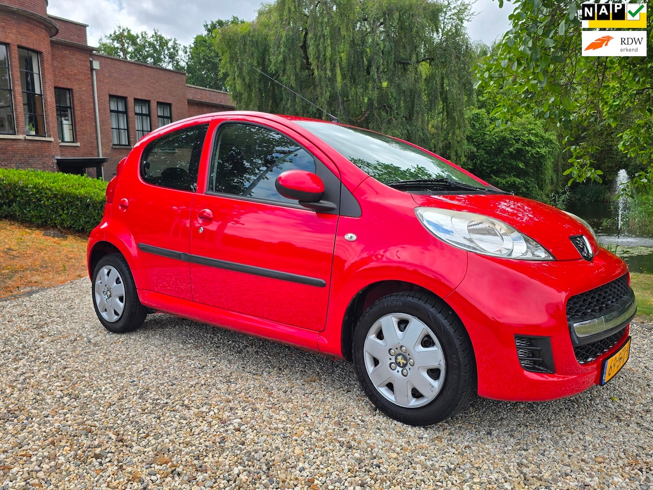 Peugeot 107 - 1.0-12V XS 5-deurs *apk:05-2027* - AutoWereld.nl