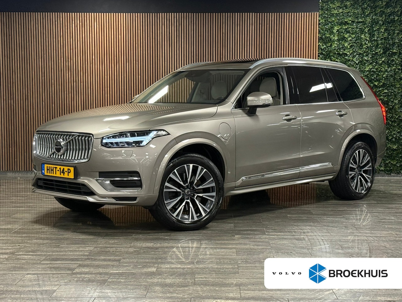 Volvo XC90 - T8 AWD Recharge Inscription | Trekhaak | Stoelventilatie | Harman Kardon | Adpatieve Cruis - AutoWereld.nl