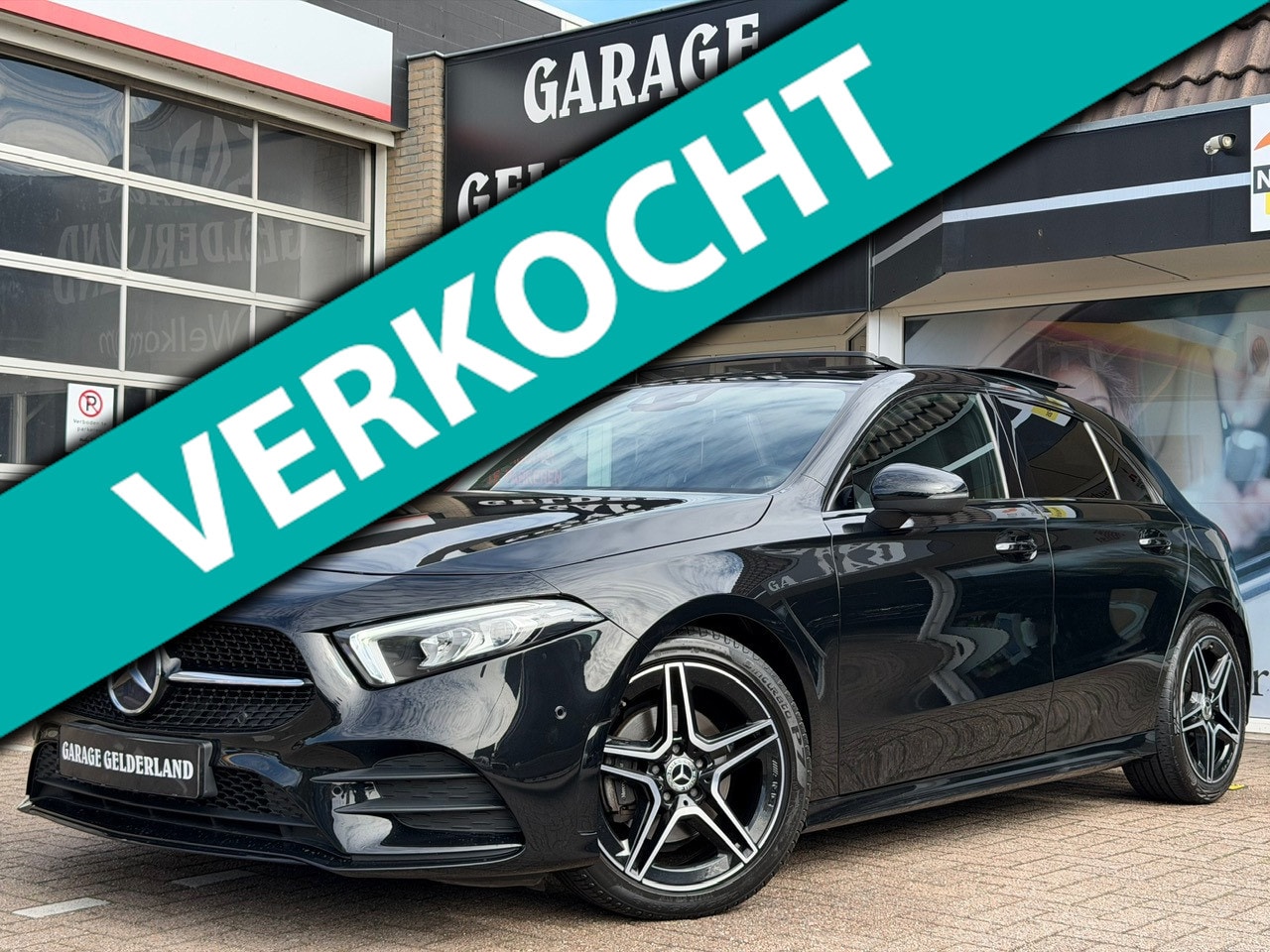 Mercedes-Benz A-klasse - 180 AMG Night Upgrade | Pano | Leder/Alcantara | Digit.Cockpit | Apple/Android | - AutoWereld.nl