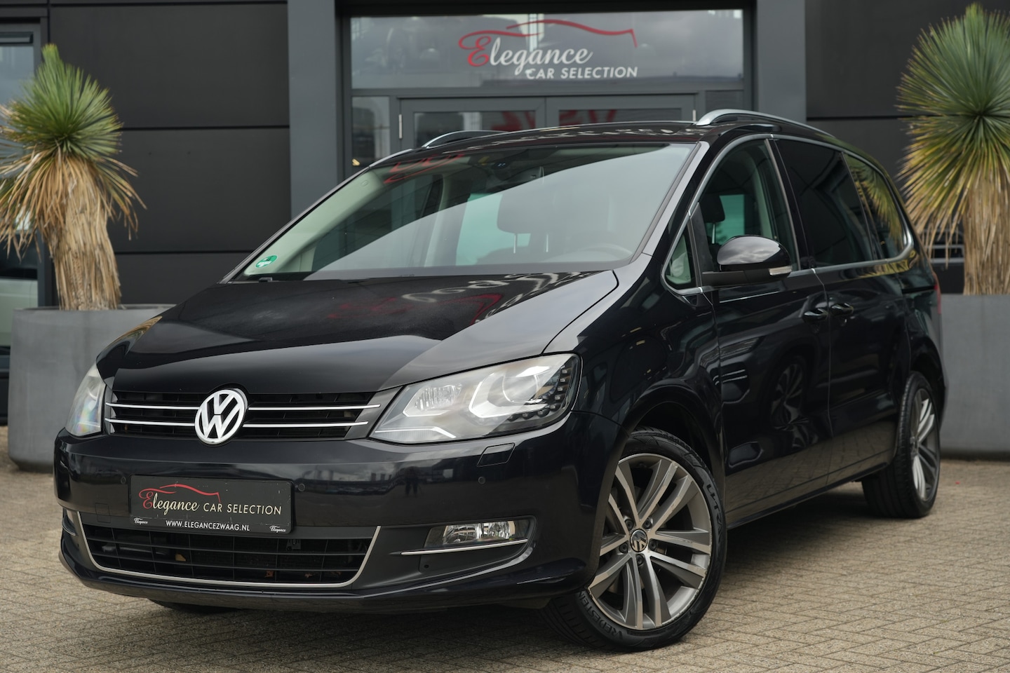 Volkswagen Sharan - 1.4 TSI Highline 7p. 150pk Trekhaak/Elek.schuifdeuren/Camera - AutoWereld.nl