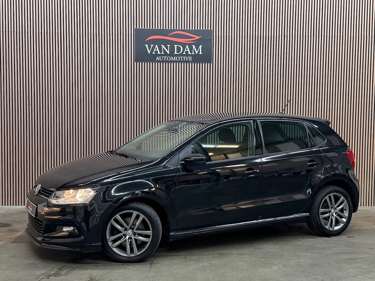 Volkswagen Polo - 1.2 TSI R-Line 2016 DSG CRUISE CLIMA BLUETOOTH - AutoWereld.nl