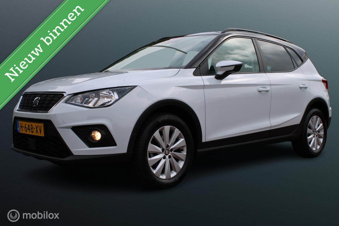 SEAT Arona - 1.0 TSI Style Business Intense 1.0 TSI Style Business Intense, Pdc + camera, Zwart dak, Airco, Navi, App connect, Donker - AutoWereld.nl