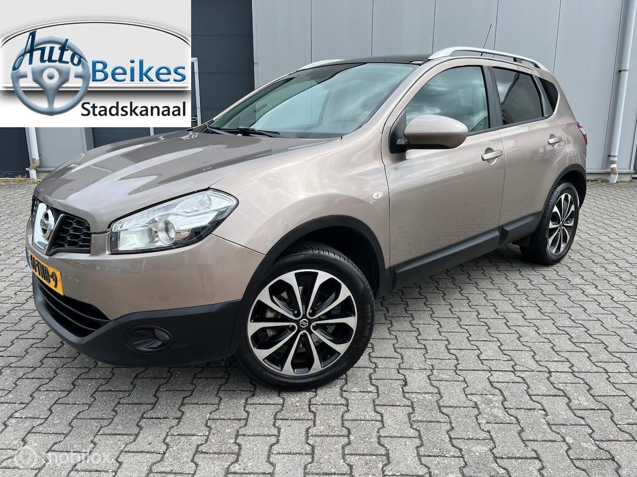 Nissan Qashqai - 1.6 Connect Edition met panorama dak - AutoWereld.nl