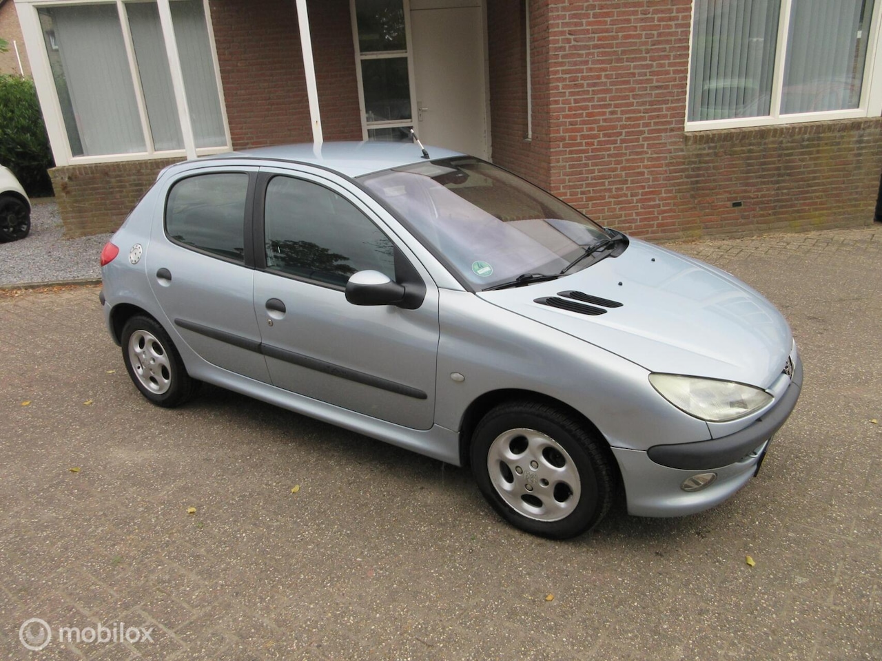 Peugeot 206 - 1.4 Gentry / 179579 km NAP / Airco / 5 deurs / - AutoWereld.nl