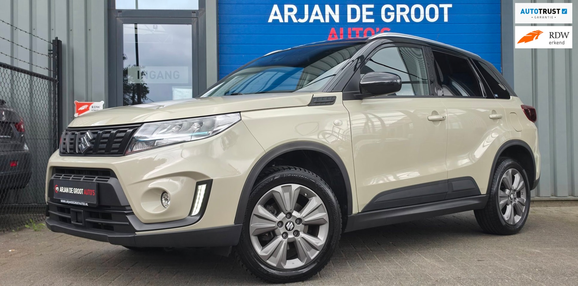 Suzuki Vitara - 1.4 Boosterjet Style Smart Hybrid VEEL OPTIES! Keyles Camera automaat etc - AutoWereld.nl