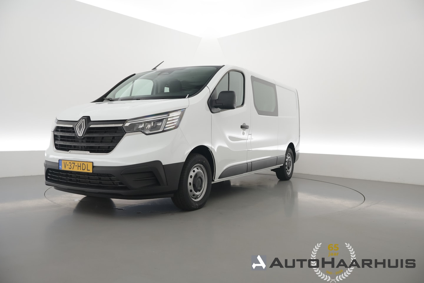 Renault Trafic - 2.0 dCi 130pk L2H1 Start | Dubb. Cab. | Airco | Cruise | Trekhaak | BPM vrij! - AutoWereld.nl