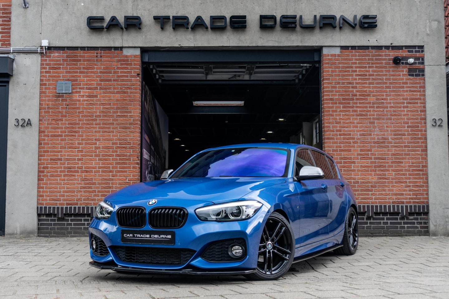 BMW 1-serie - 118i M Sport H&K / Leder / Keyless - AutoWereld.nl